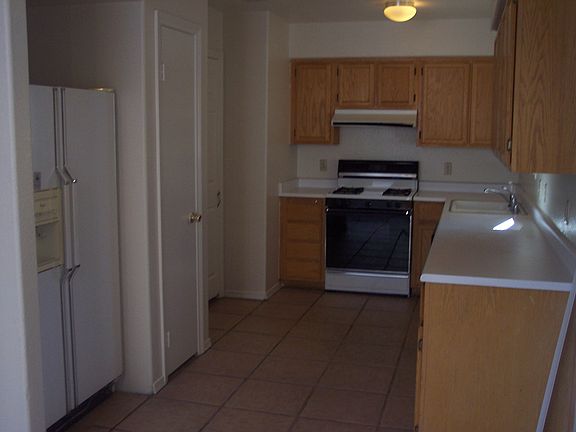 3rd image of 1309 Little Dipper St