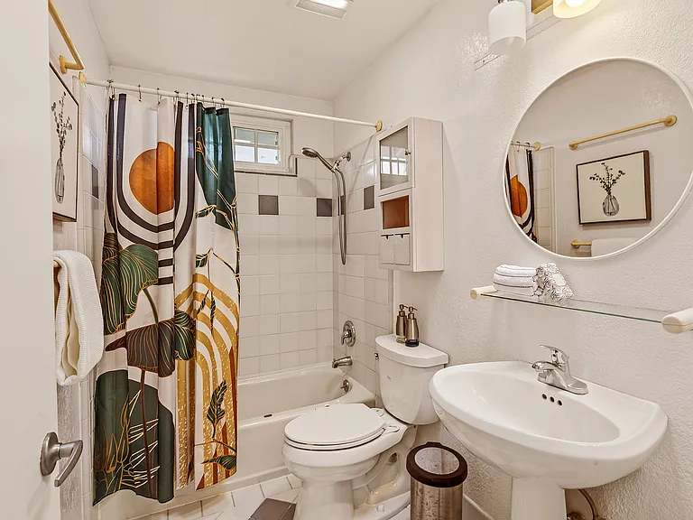985 Summerfield Dr — Photo 15