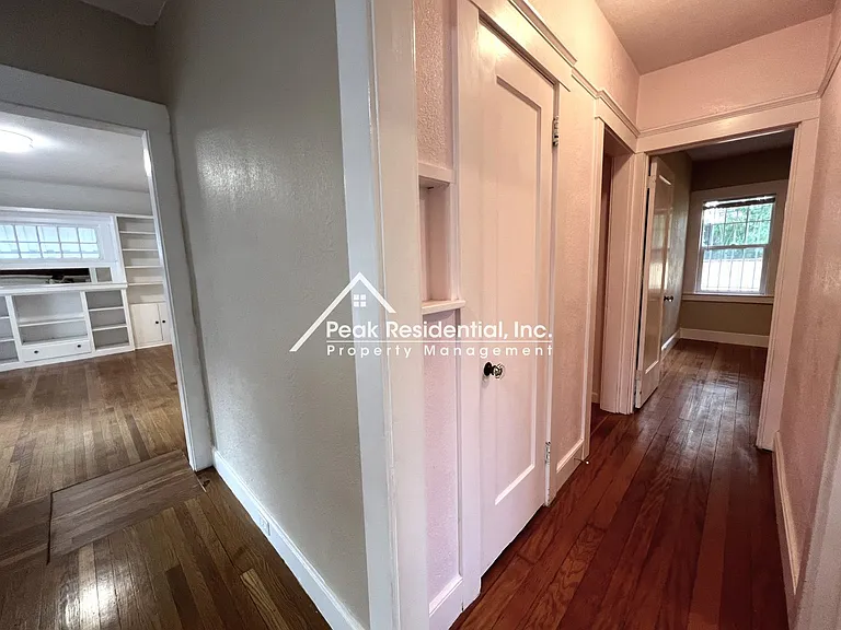 2974 32nd St — Photo 13