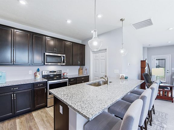 5th image of 4305 Preston Pl