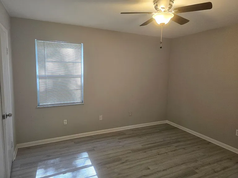6853 Grove Rd — Photo 21