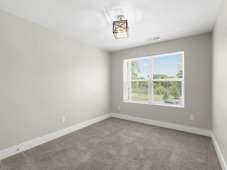 Westlake Place Apartments — Photo 6
