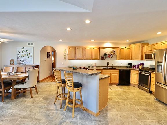 4th image of 10107 Atwood Rd