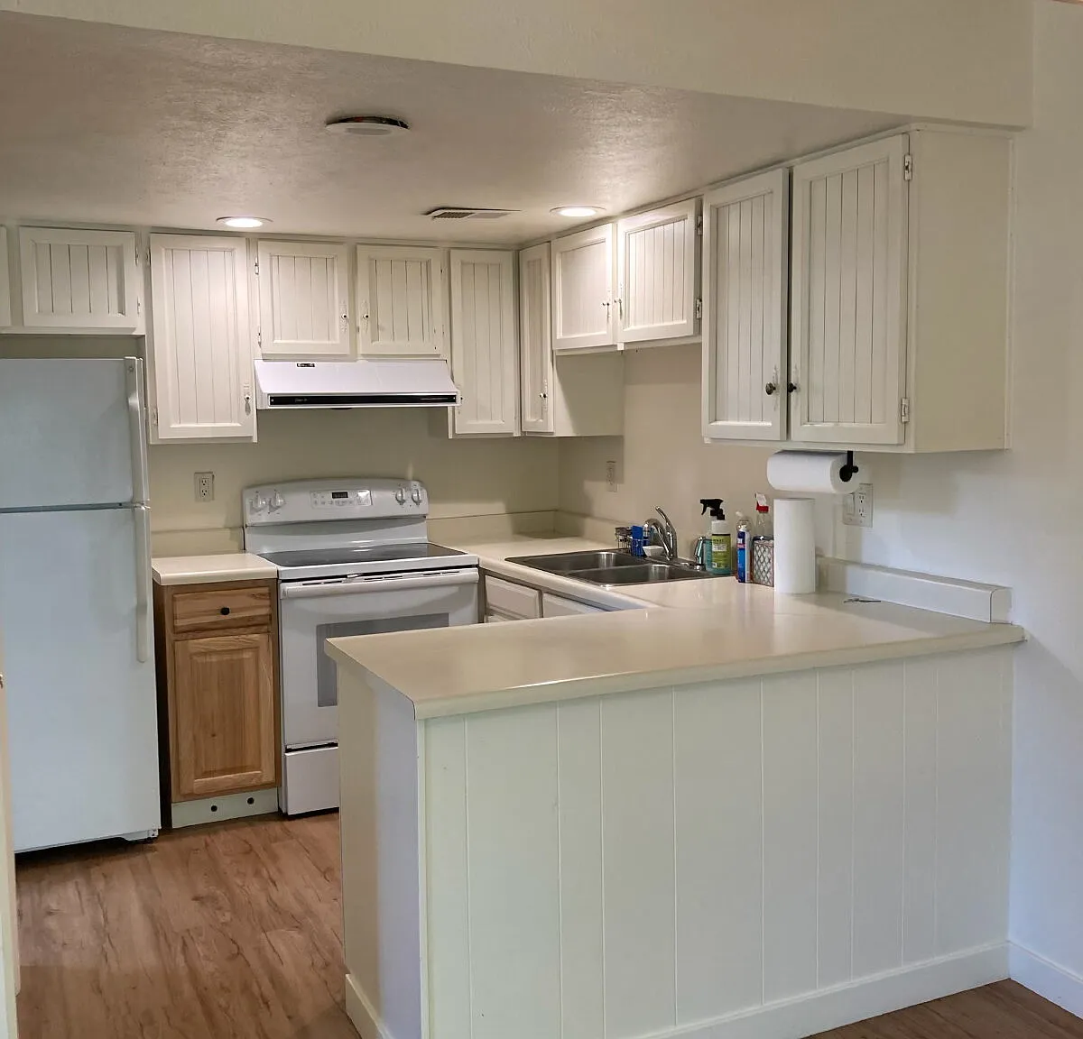 2 bed, 2.0 bath, 1200 sqft, $2,400 — Photo 2