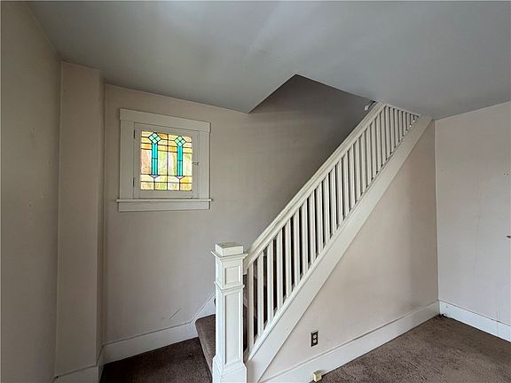 3rd image of 1326 Woodmont Ave