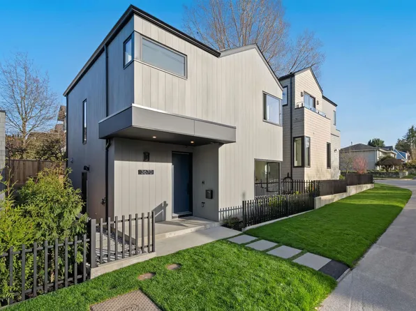 3670 Fleming St, Vancouver, BC V5N 3V8