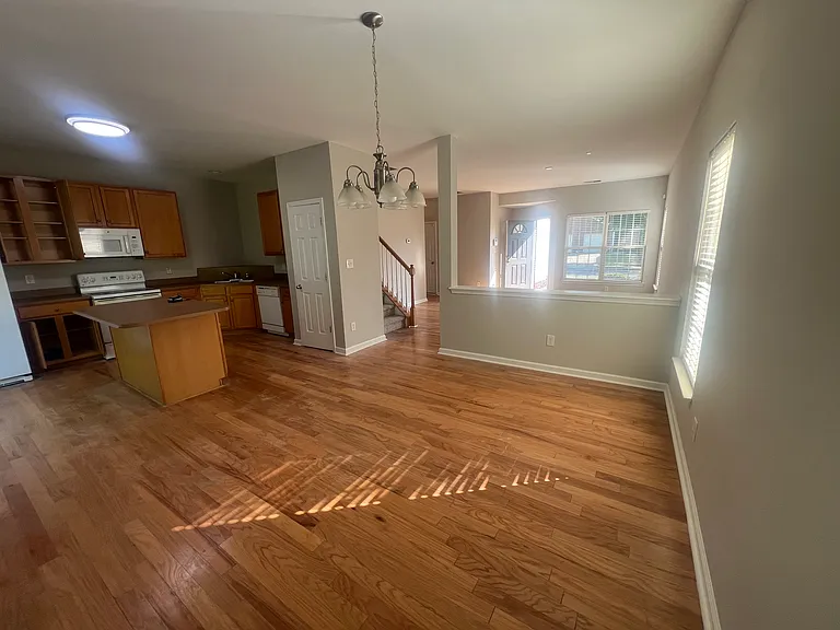 12421 Stratfield Place Cir — Photo 5