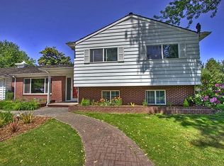 1969 SE Walnut St, Hillsboro, OR 97123