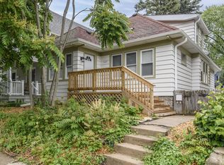 3226 N Newhall STREET, Milwaukee, WI 53211