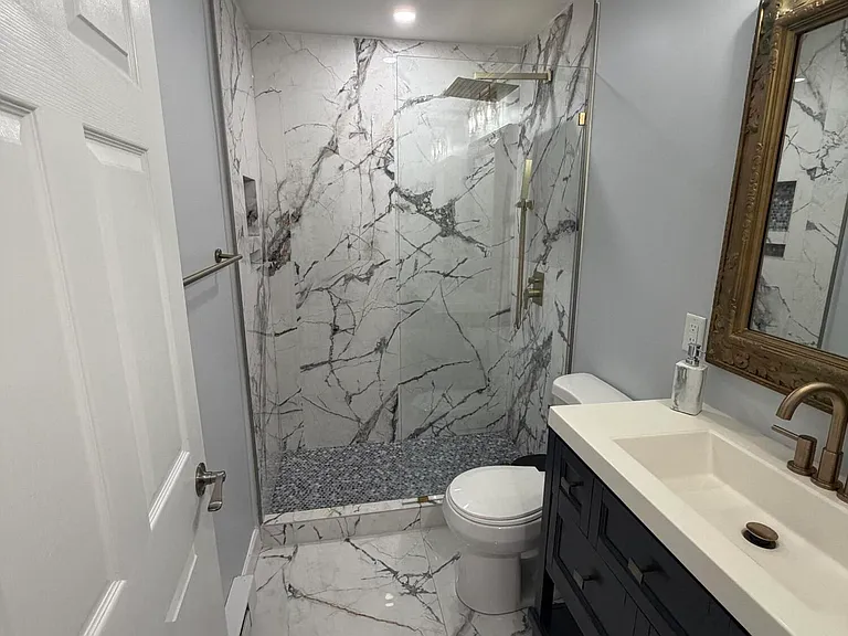 533 E Dartmoor Ct — Photo 17