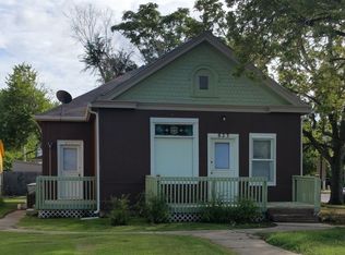 823 W Ash St, Salina, KS 67401