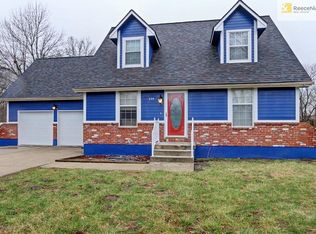 399 Elizabeth St, Grain Valley, MO 64029
