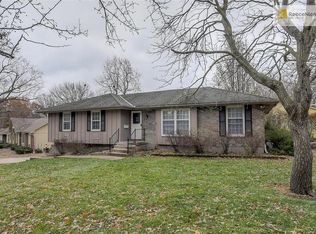 11019 E 72nd Ter, Raytown, MO 64133