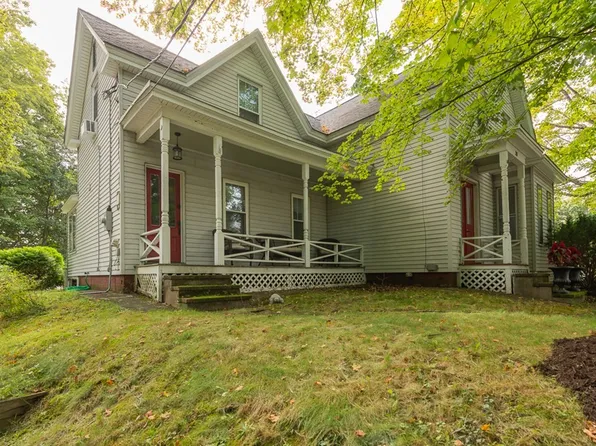 30 Prospect St, Pepperell, MA 01463