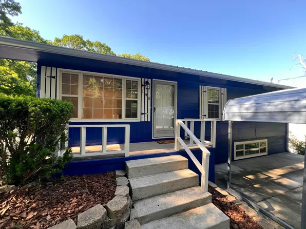 195 Buena Vista Street, Hollister, MO 65672