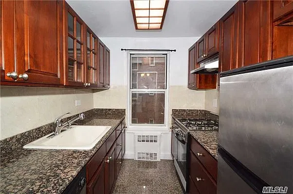 Sold by Benjamin Realty Since 1980 | media 5