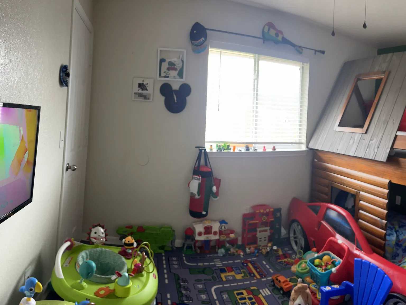 106 Pointer St — Photo 3