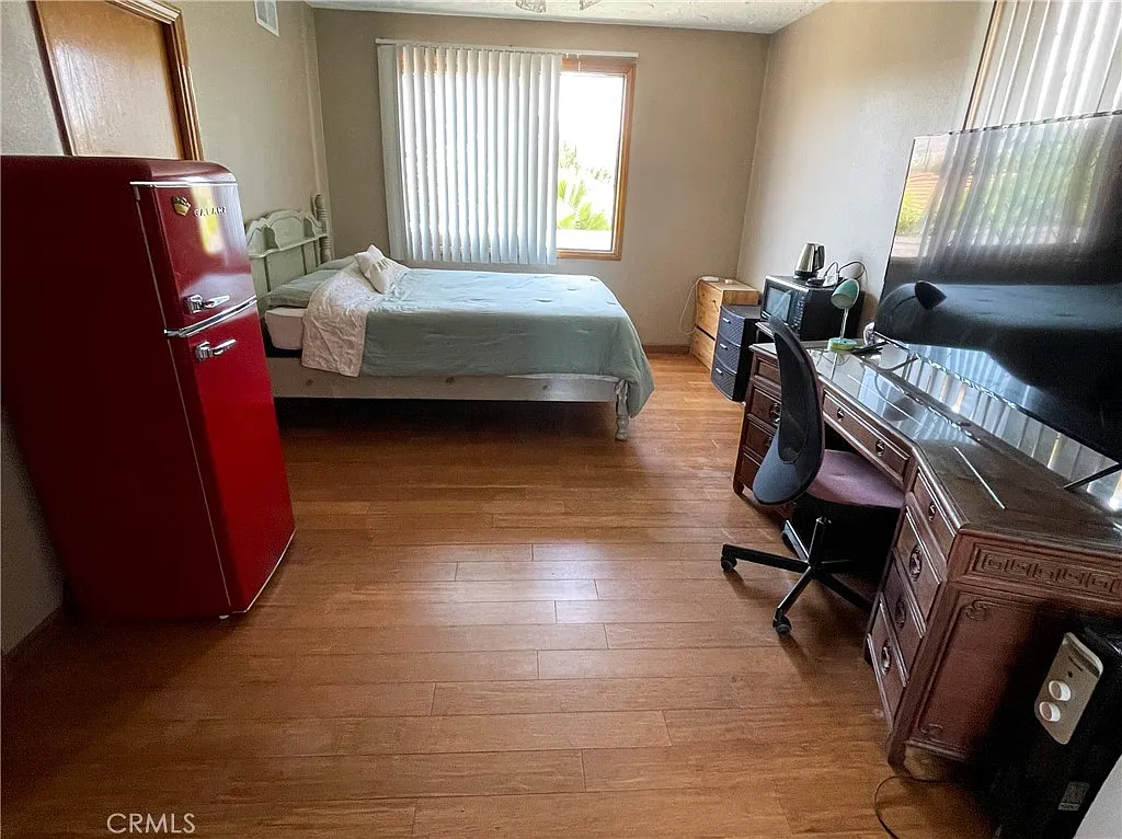 1 bed, 400 sqft, $1,595 — Photo 4