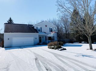 37 Armstrong Cir, Altamont, NY 12009