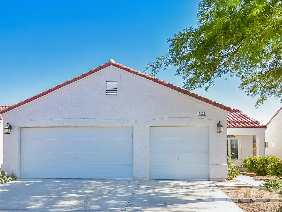 2121 Mountain Sunset Ave