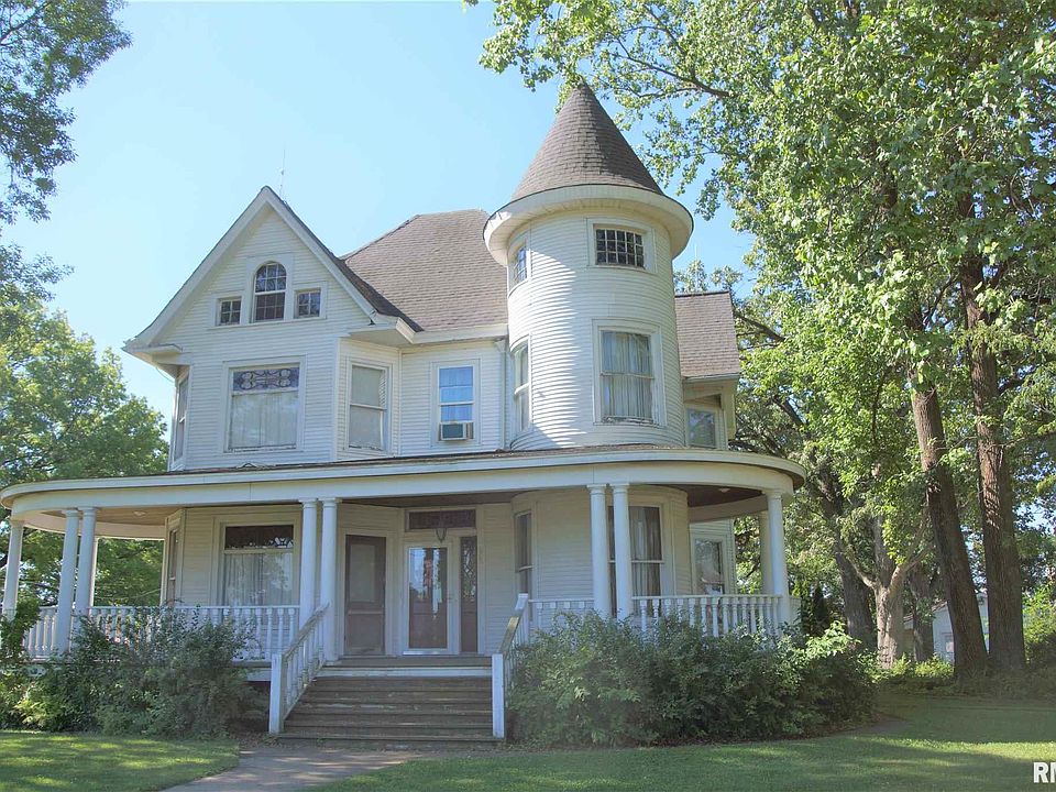 1st image of 205 W Douglas St
