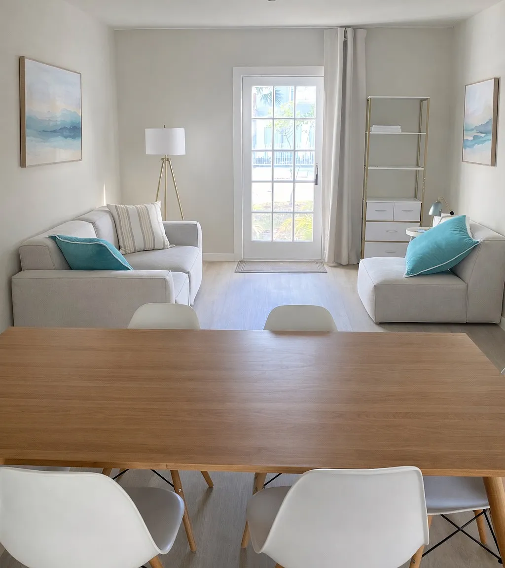 2 bed, 750 sqft, $1,975 — Photo 2