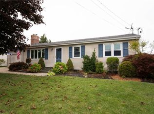 5 Wilson Rd, Middletown, RI 02842