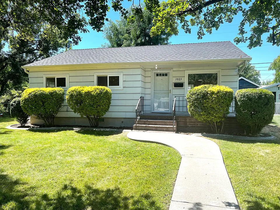 1023 Sanford Ave