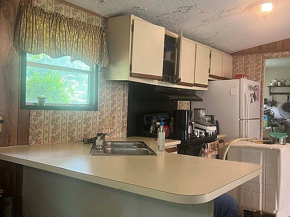 4th image of 707 Tick Vanhoose Branch Rd