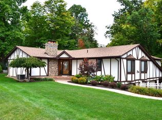 19540 Hunt Rd, Strongsville, OH 44136