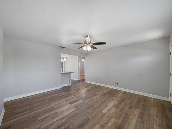 5th image of 2912 West St
