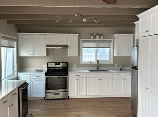 227 Marguerite Ave, Corona Del Mar, CA 92625