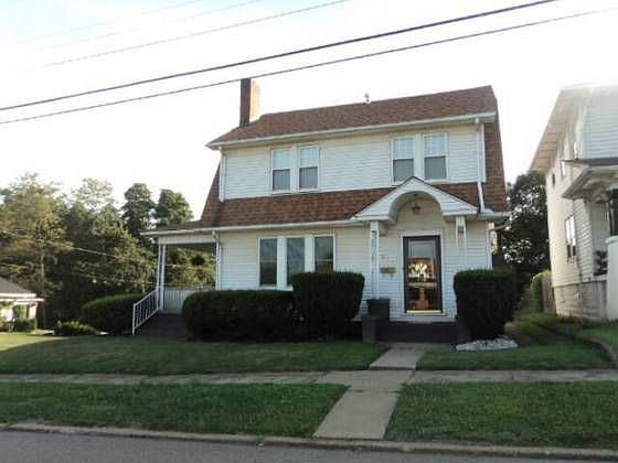 1st image of 600 Western Ave