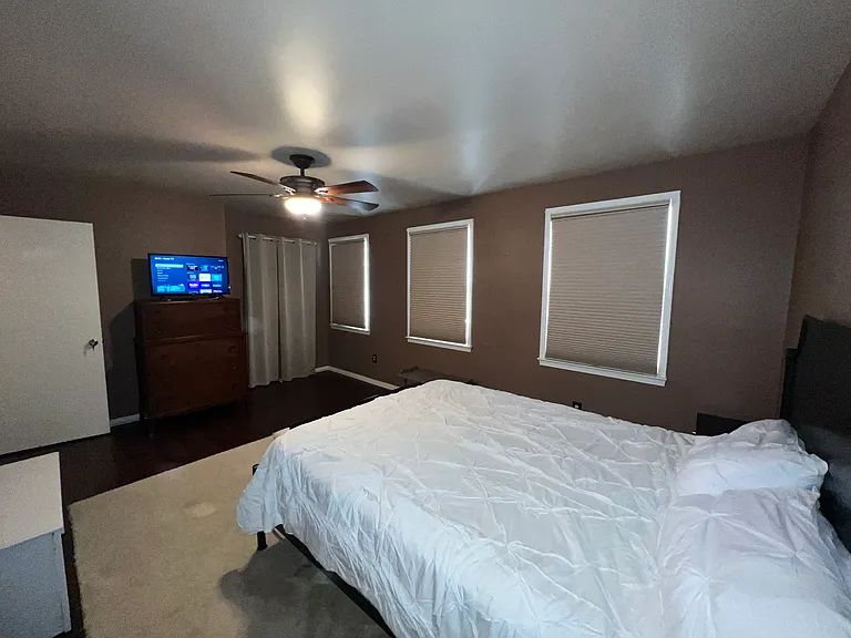 3268 Applegate Ct — Photo 2