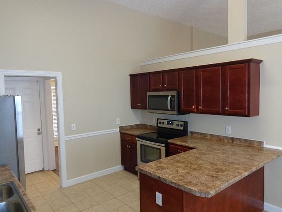 4th image of 1114 Remuda Cir