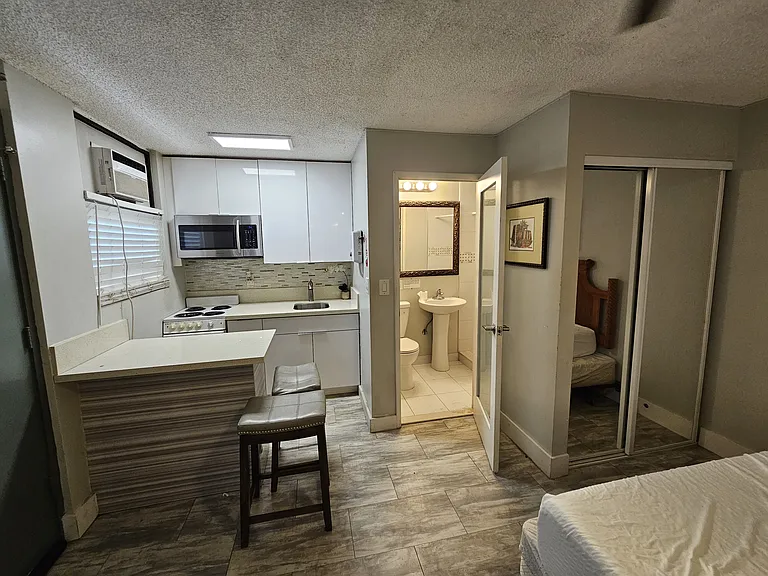 447 Nahua St #211 — Photo 4