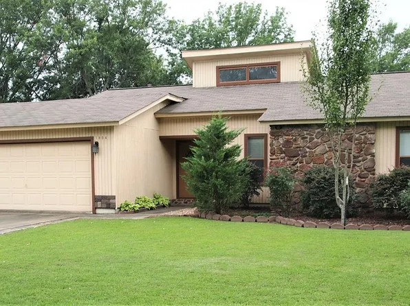 1804 S Cherry St, Stuttgart, AR 72160