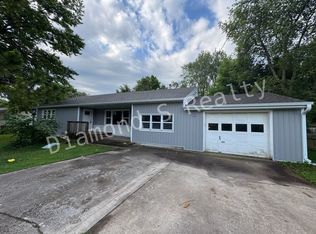 1228 E Berkeley St, Springfield, MO 65804