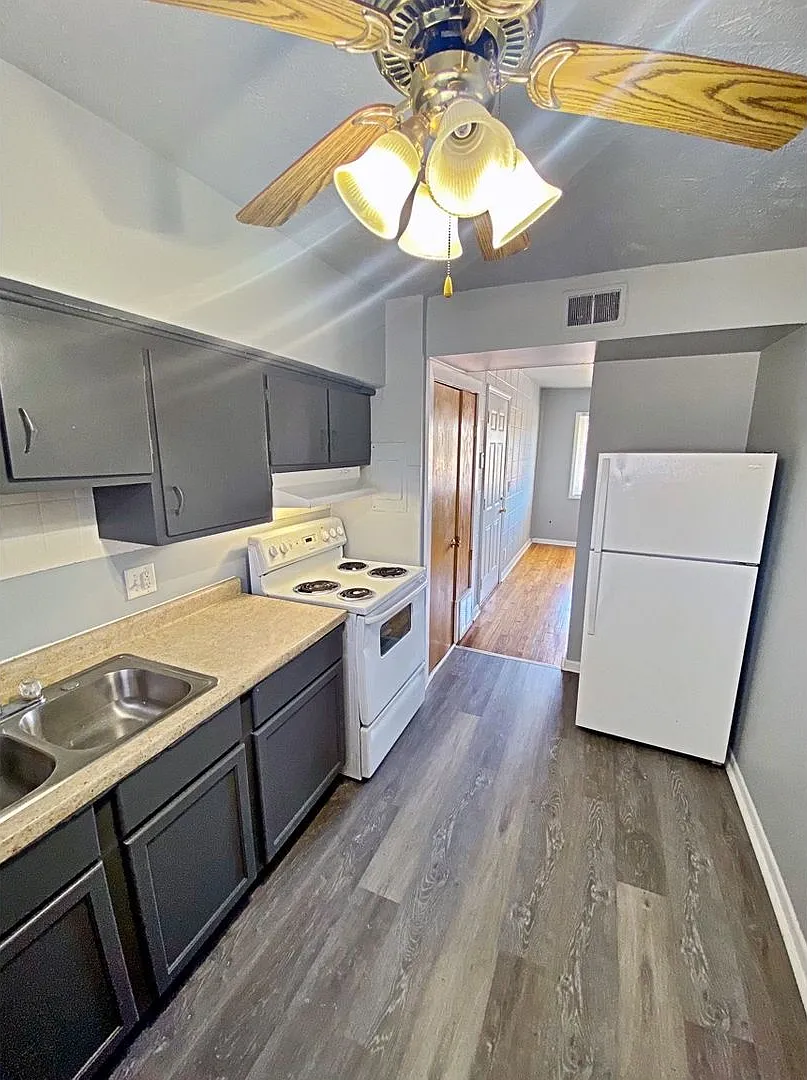 Boyd Street 4502-4506 — Photo 1