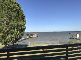 1138 Todd Hammer Dr, Kemp, TX 75143