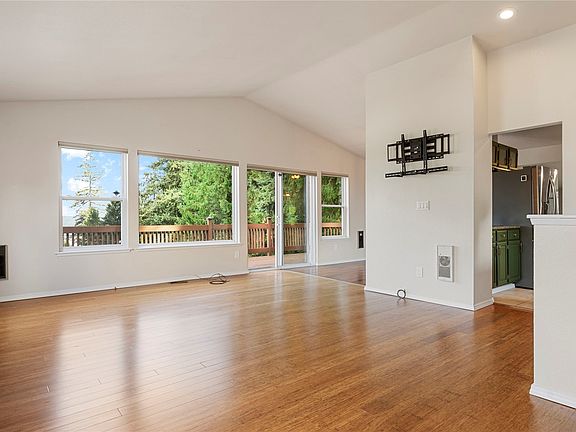 4th image of 4825 NW Francis Drive