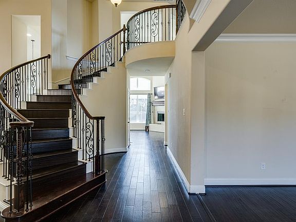 3rd image of 14016 Notting Hill Dr
