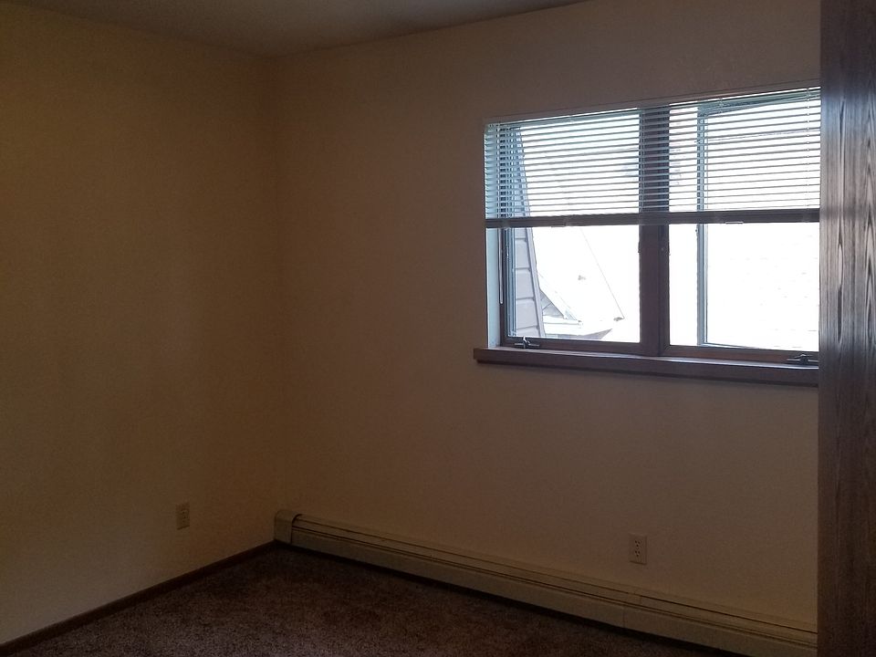 2nd bedroom, reverse of apt 5