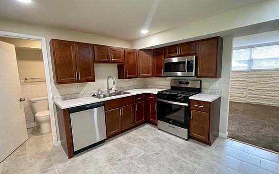 2nd image of 4020 Esseldale Dr