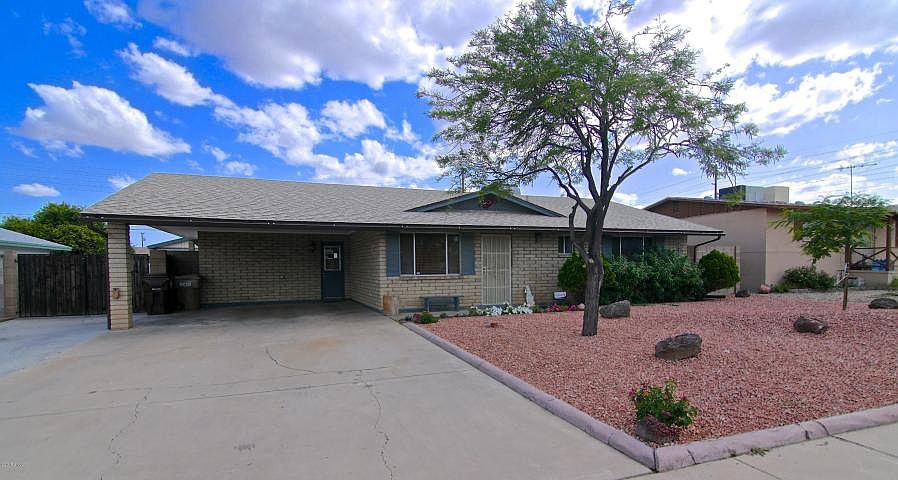 1st image of 7443 W Sahuaro Dr
