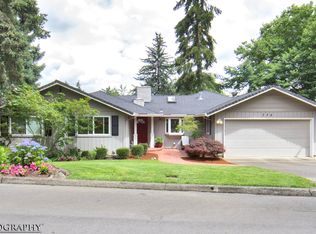 775 Hemlock St, Lake Oswego, OR 97034