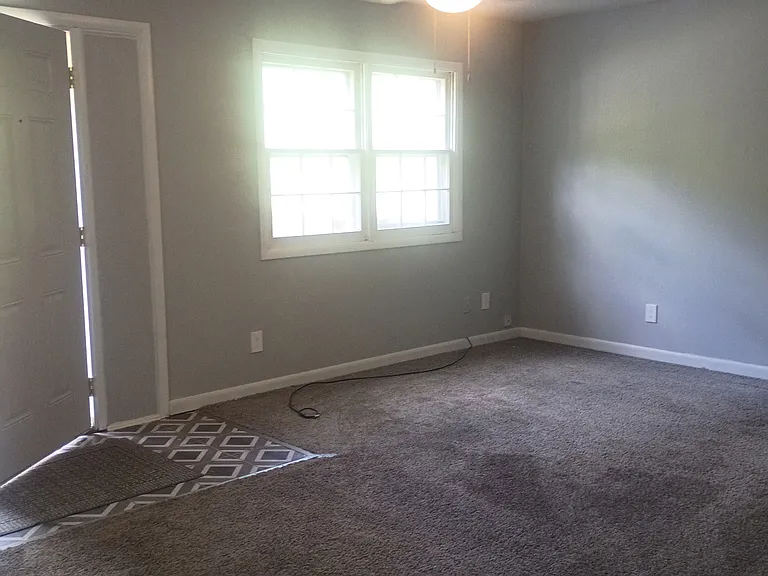182 Wilcox Dr #6 — Photo 4