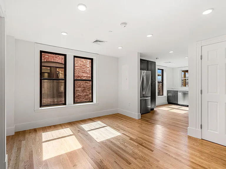 434 Massachusetts Ave — Photo 13