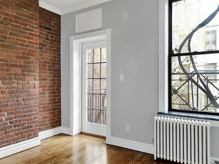 250 Mott St #3 — Photo 4