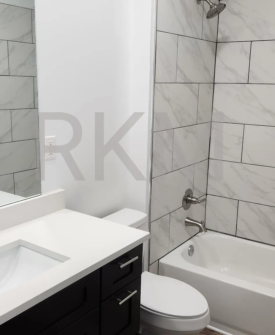 2 bed, 900 sqft, $1,475 — Photo 2